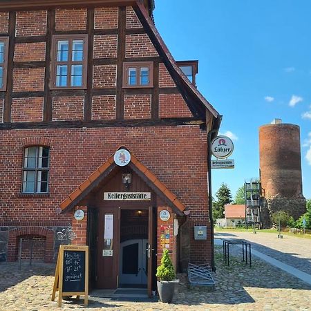 Schloss Rothenklempenow Hotel ภายนอก รูปภาพ
