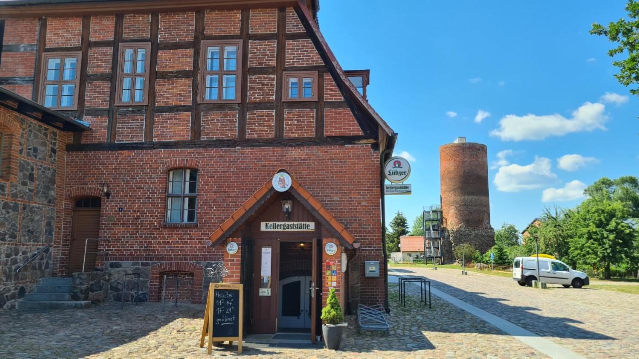Schloss Rothenklempenow Hotel ภายนอก รูปภาพ