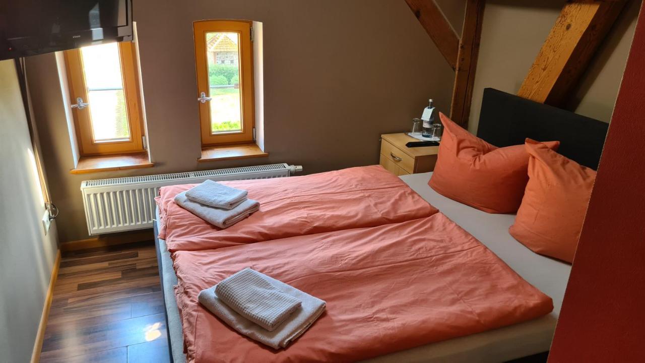 Schloss Rothenklempenow Hotel ภายนอก รูปภาพ